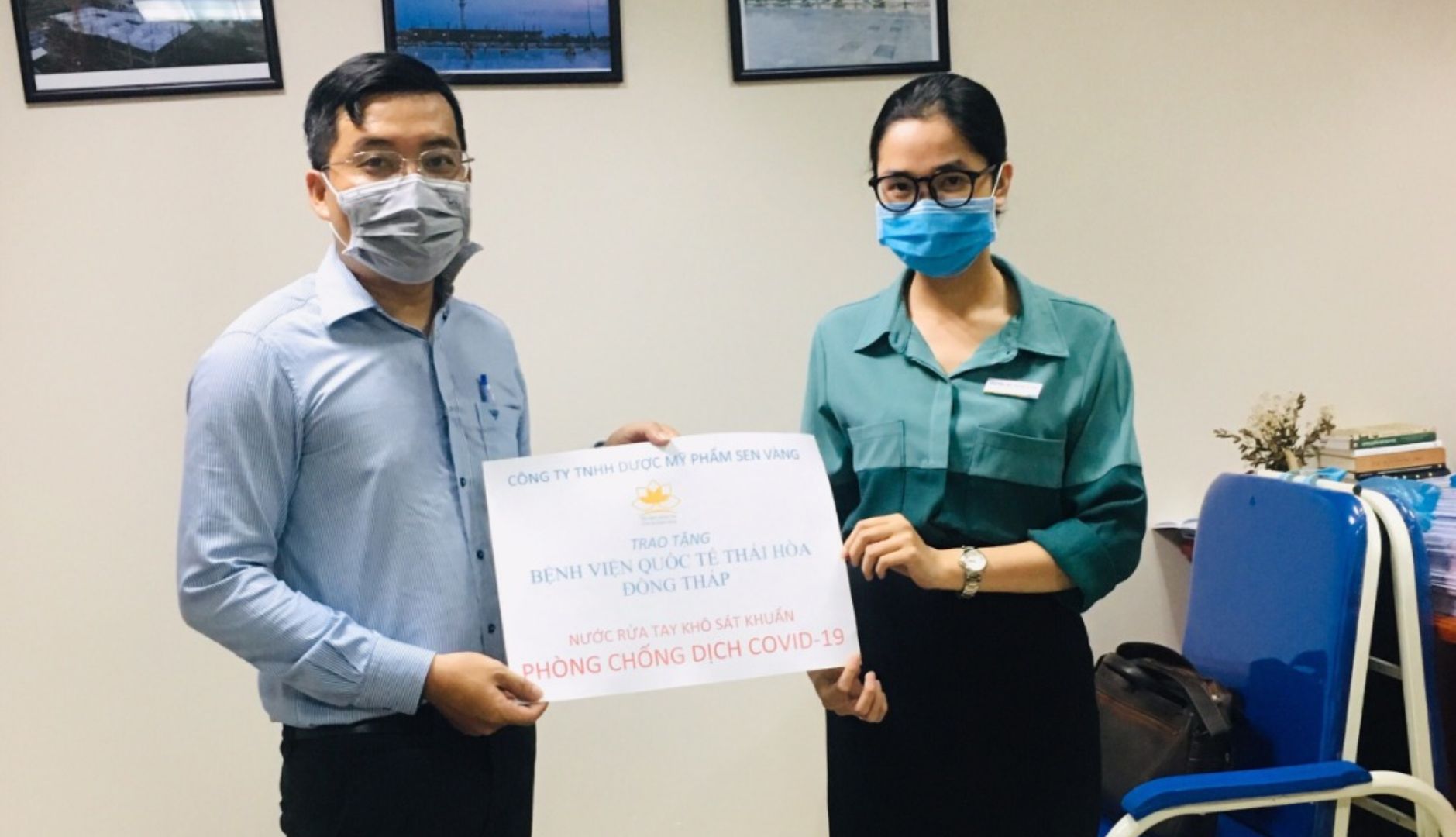 CÔNG TY TNHH DƯỢC MỸ PHẨM SEN VÀNG TỔ CHỨC TẶNG NƯỚC RỬA TAY CHO BỆNH VIỆN ĐỢT 1 